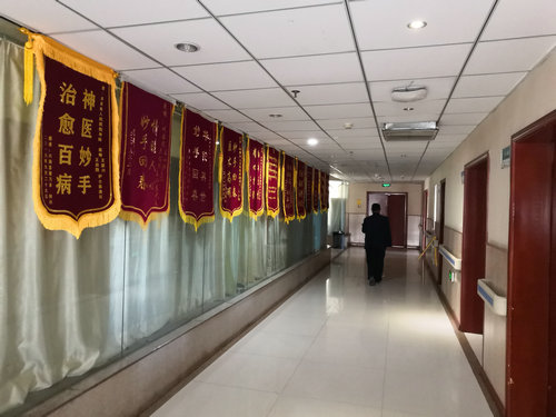 借卵做试管婴儿促排卵会导致卵巢早衰吗？